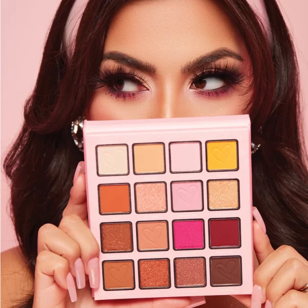 Paleta de Sombras - Eyes on me EvetteXO